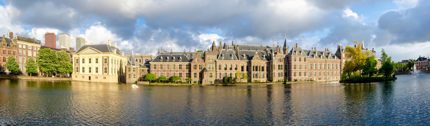 Tips to park in The Hague